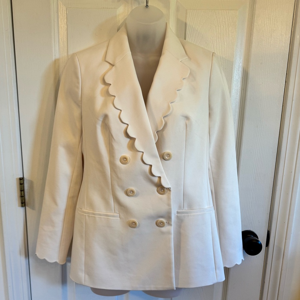 Express Cream Scalloped Double-Breasted Blazer